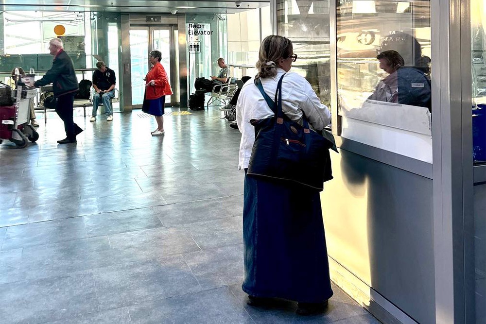 В Пулково пассажиры из Антальи не дождались более 500 своих чемоданов В Пулково пассажиры из Антальи не дождались более 500 своих чемоданов