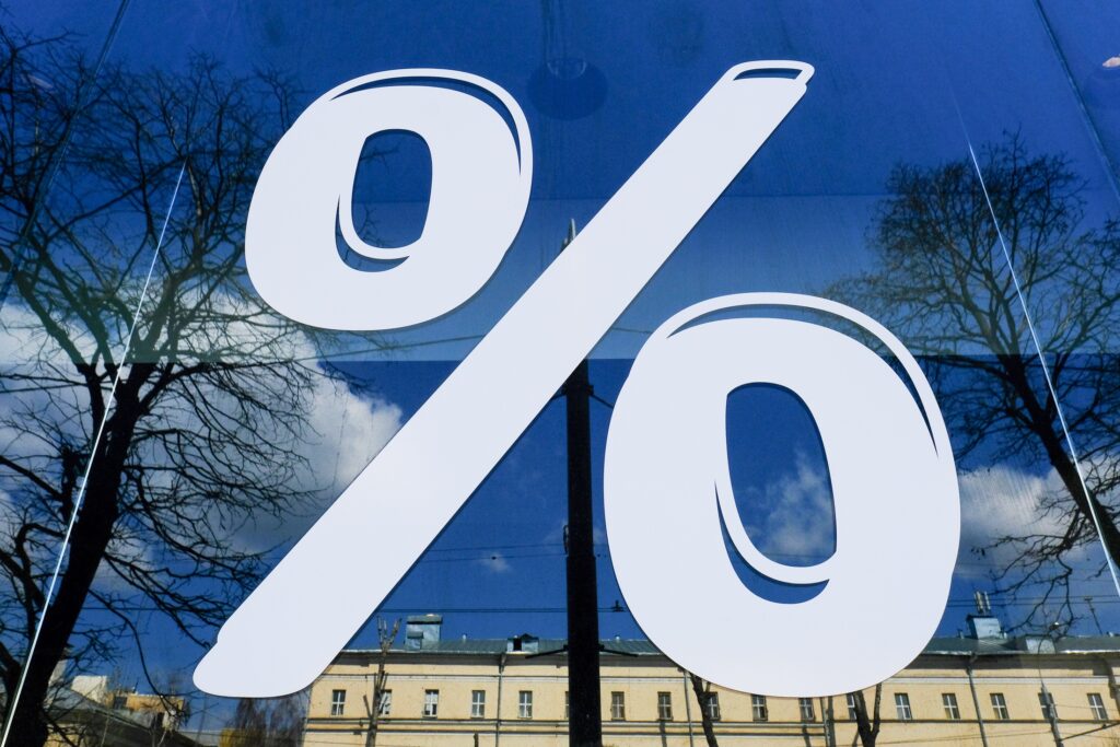 Россияне признались, что не понимают выгоды программы долгосрочных сбережений Россияне признались, что не понимают выгоды программы долгосрочных сбережений