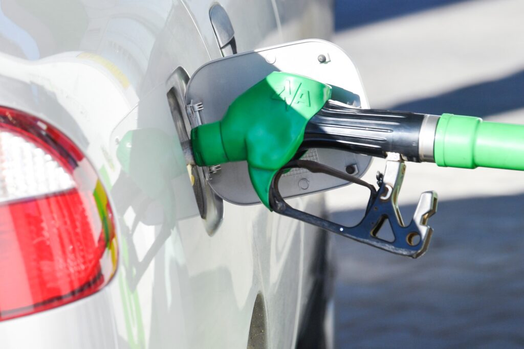 Автоэксперт Балашов рассказал, может ли машина загореться на АЗС в жару Автоэксперт Балашов рассказал, может ли машина загореться на АЗС в жару