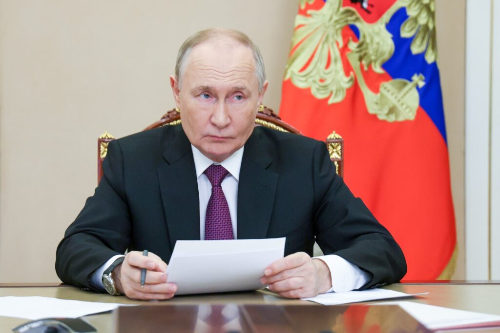 Путин из-за санкций ввел спецпорядок для нормативных актов по маркировке товаров Путин из-за санкций ввел спецпорядок для нормативных актов по маркировке товаров