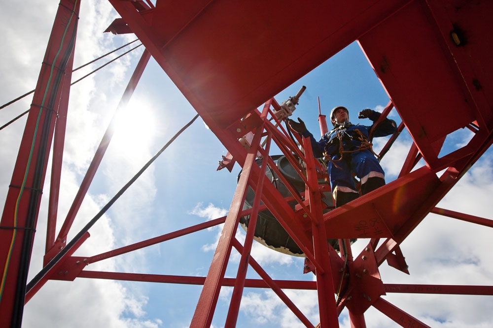 На автотрассах появятся стабильная связь и интернет. Что изменит новый закон и какая проблема остается нерешенной На автотрассах появятся стабильная связь и интернет. Что изменит новый закон и какая проблема остается нерешенной