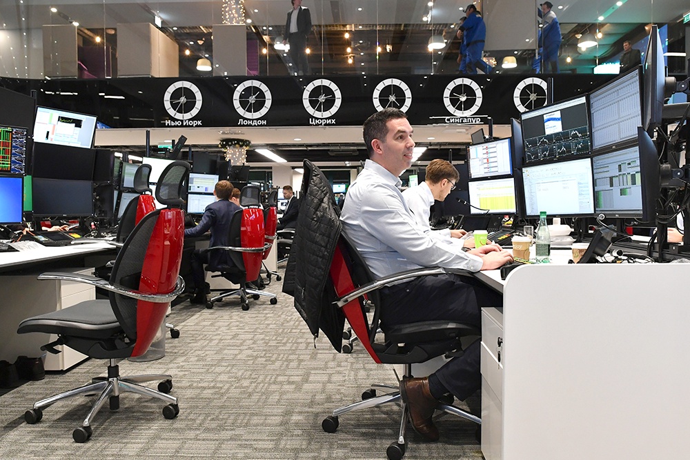 Российские банки переходят на отечественное ПО Российские банки переходят на отечественное ПО