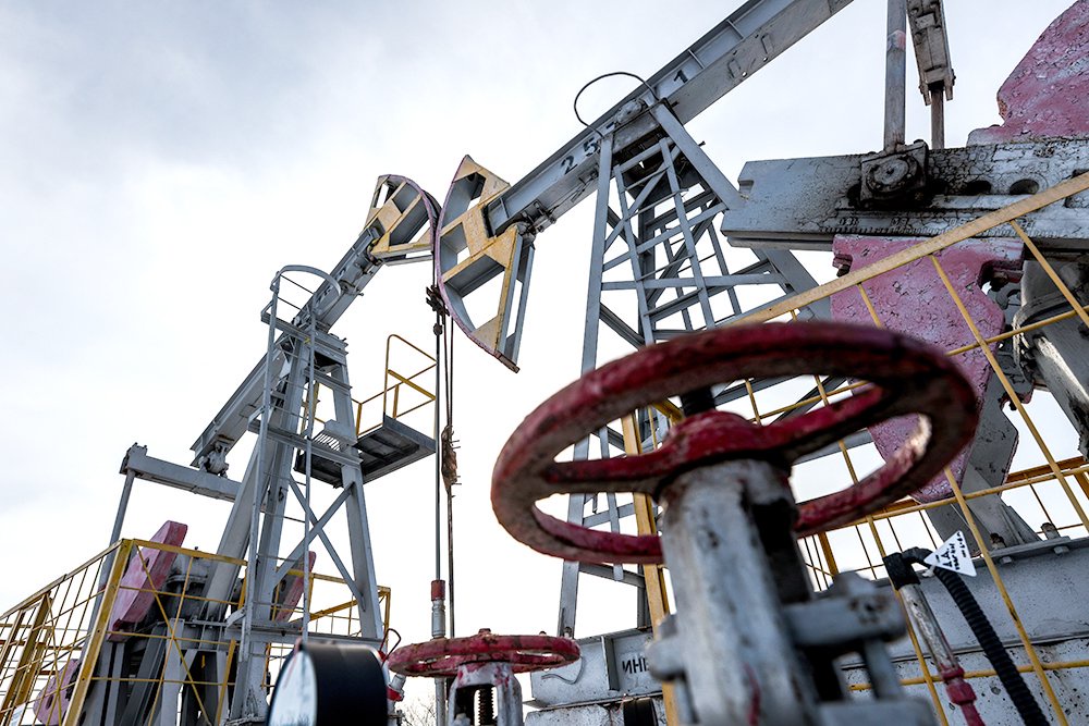 Евросоюз согласовал новые санкции против российского нефтегаза Евросоюз согласовал новые санкции против российского нефтегаза