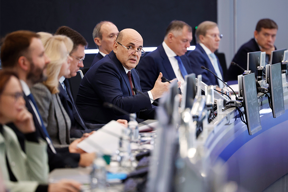 Михаил Мишустин сообщил о шагах по уменьшению бедности. Михаил Мишустин сообщил о шагах по уменьшению бедности.