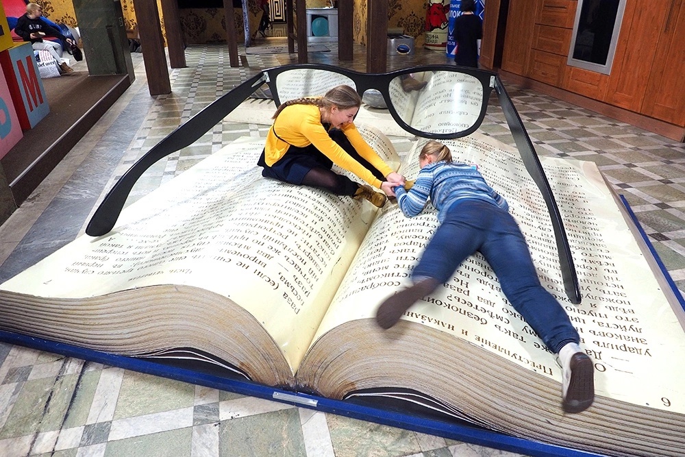 Классика в школе: остается ли она лучом света в темном царстве и кто виноват в том, что дети не читают “многобукв”? – Российская газета. Классика в школе: остается ли она лучом света в темном царстве и кто виноват в том, что дети не читают “многобукв”? – Российская газета.