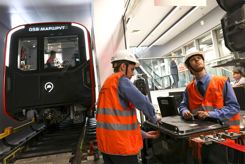 Полные имитации ресторанов, гостиниц и даже метро: чем учит центр “Профессии будущего” и как он организован. Полные имитации ресторанов, гостиниц и даже метро: чем учит центр “Профессии будущего” и как он организован.