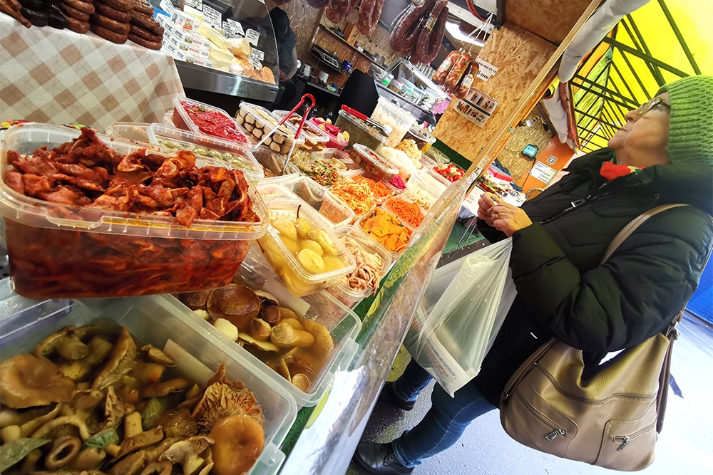 Капуста с шафраном: На московских ярмарках начали продавать необычные соленья Капуста с шафраном: На московских ярмарках начали продавать необычные соленья