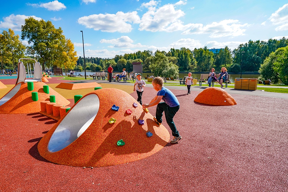 В Зеленограде облагородили прибрежную зону отдыха. В Зеленограде облагородили прибрежную зону отдыха.
