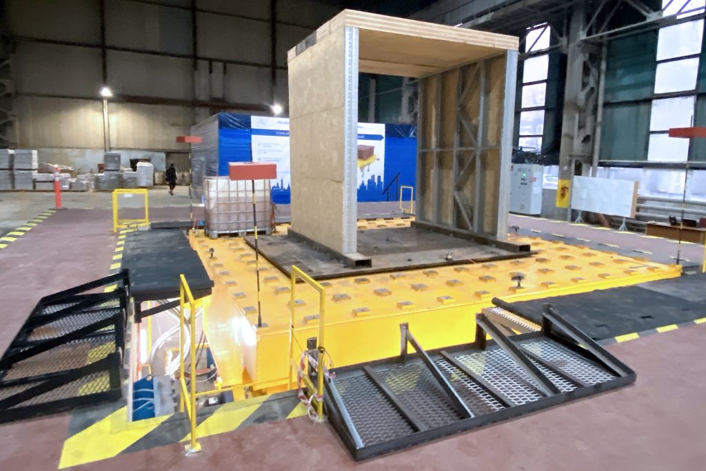 Ни один человек не пострадал, ни одно здание не разрушено. Эксперты проверили 300 объектов на Камчатке после землетрясения Ни один человек не пострадал, ни одно здание не разрушено. Эксперты проверили 300 объектов на Камчатке после землетрясения