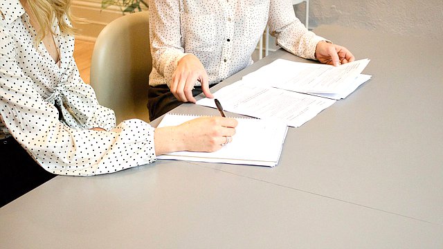 Беженцы и вынужденные переселенцы смогут получить бесплатную юридическую помощь. Беженцы и вынужденные переселенцы смогут получить бесплатную юридическую помощь.