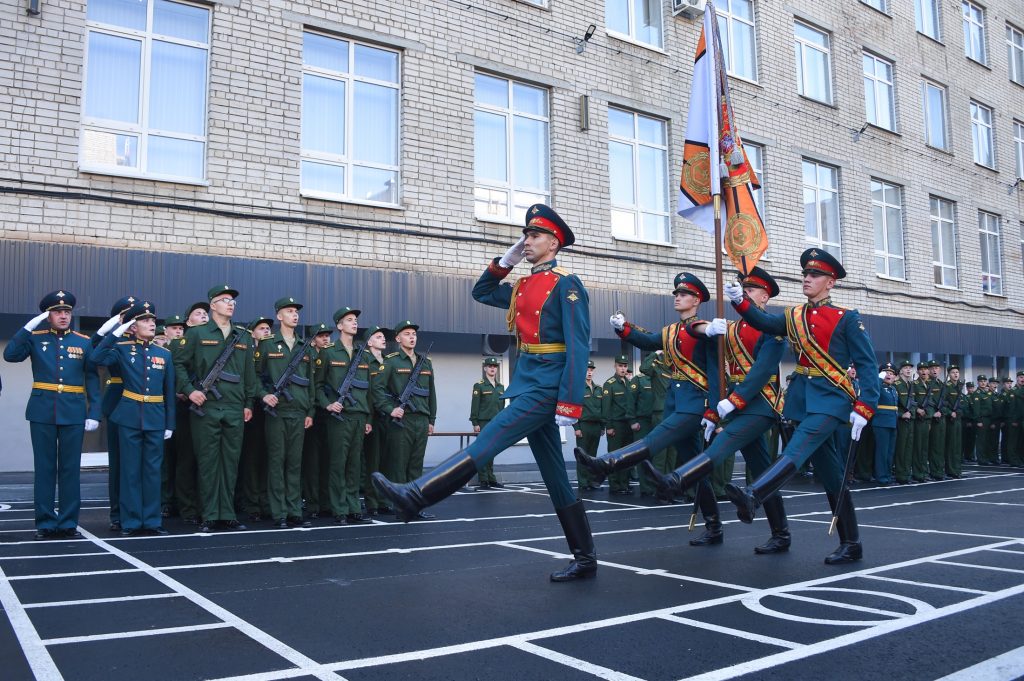 В Саратове запустили новое высшее военное инженерное училище РХБЗ В Саратове запустили новое высшее военное инженерное училище РХБЗ