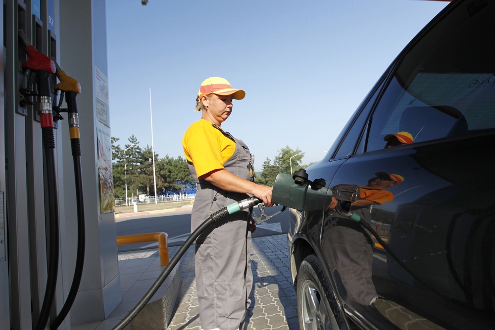 Мелкие АЗС пострадали от перебоев с топливом. Мелкие АЗС пострадали от перебоев с топливом.