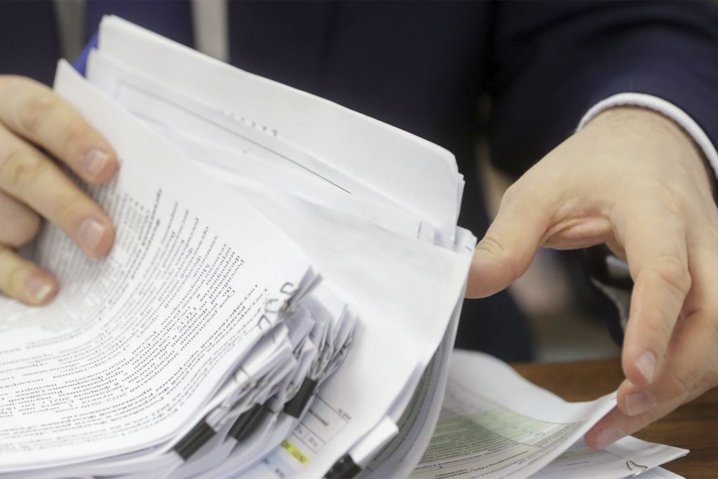 Володин предложил перечислять пенсии иноагентов на специальные счета Володин предложил перечислять пенсии иноагентов на специальные счета