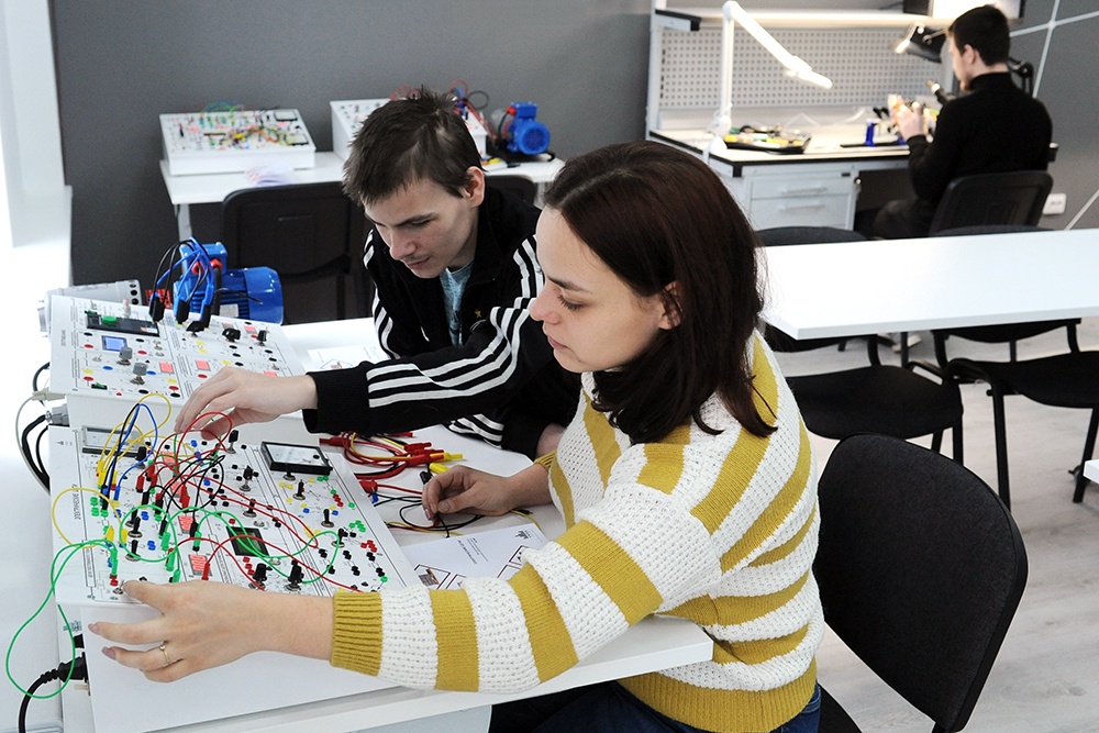 Региональный бизнес начал самостоятельно обучать кадры – Российская газета Региональный бизнес начал самостоятельно обучать кадры – Российская газета