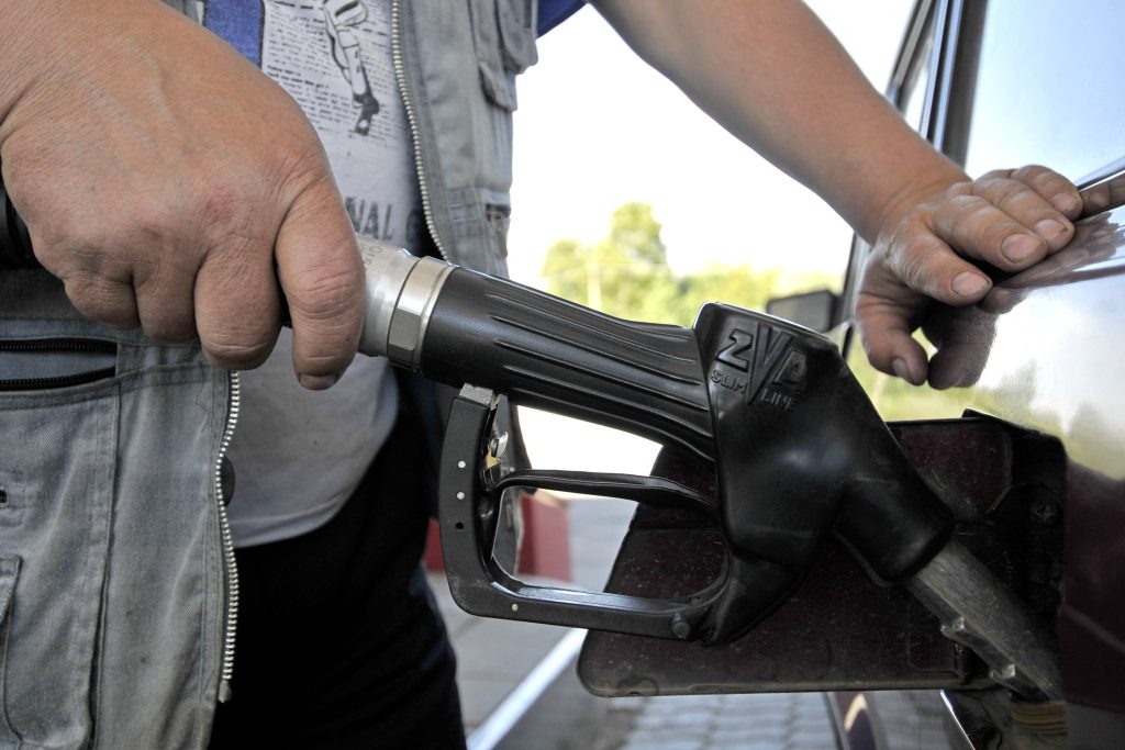 Мораторий на обнуление выплат по демпферу в РФ продлится до мая. Мораторий на обнуление выплат по демпферу в РФ продлится до мая.