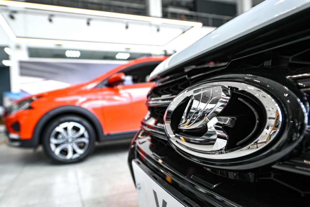 Мантуров: рост продаж автомобилей возможен при ставке ниже 15% – Российская газета. Мантуров: рост продаж автомобилей возможен при ставке ниже 15% – Российская газета.