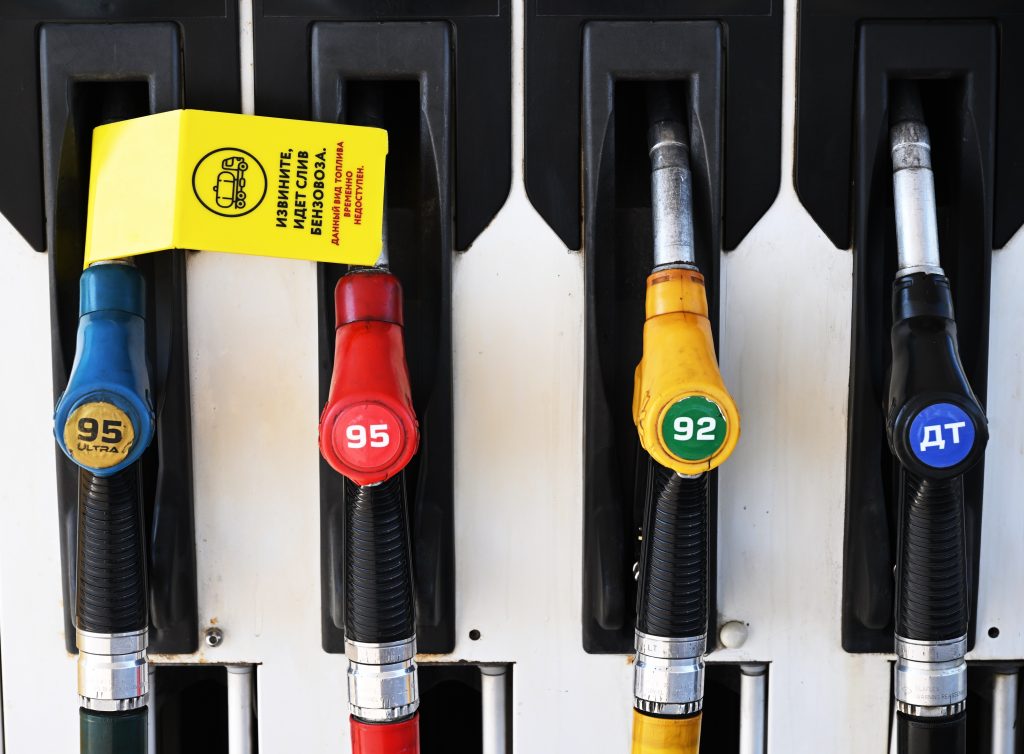 Станкевич: Отмена обнуления демпфера улучшит цены на бензин. Станкевич: Отмена обнуления демпфера улучшит цены на бензин.