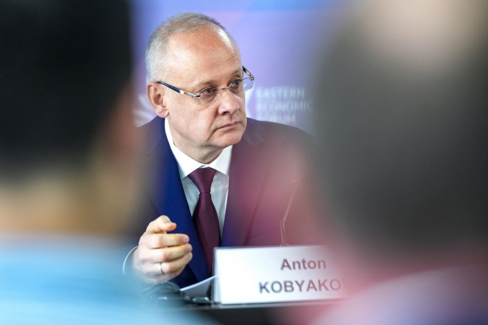 Россия направляет усилия на формирование многополярного мира, заявил советник президента РФ Кобяков. Россия направляет усилия на формирование многополярного мира, заявил советник президента РФ Кобяков.