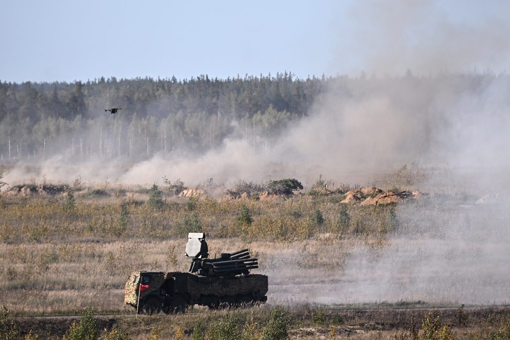 Курская область ограничила движение на дороге Рыльск – Льгов из-за атак ВСУ. Курская область ограничила движение на дороге Рыльск – Льгов из-за атак ВСУ.