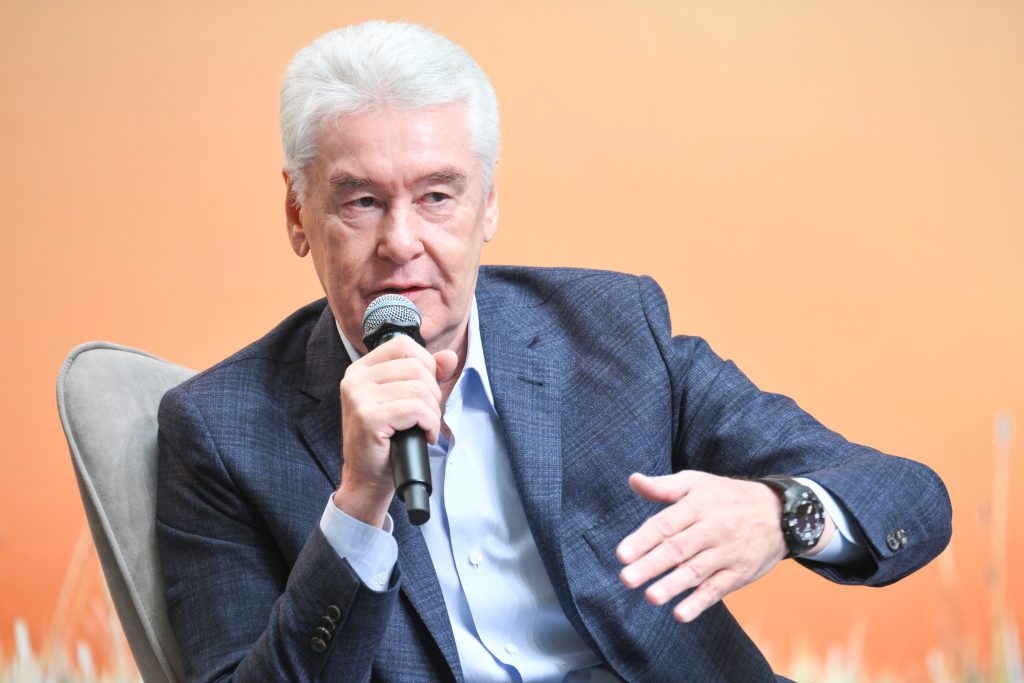 В 2026 году Москва направит половину бюджета на социальные нужды.