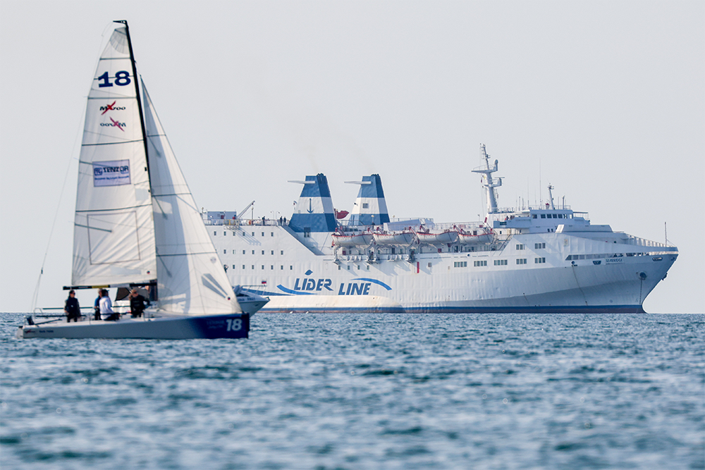 Три дня у Сочи: Паром Seabridge не получил разрешение на заход и отправился обратно в Трабзон Три дня у Сочи: Паром Seabridge не получил разрешение на заход и отправился обратно в Трабзон