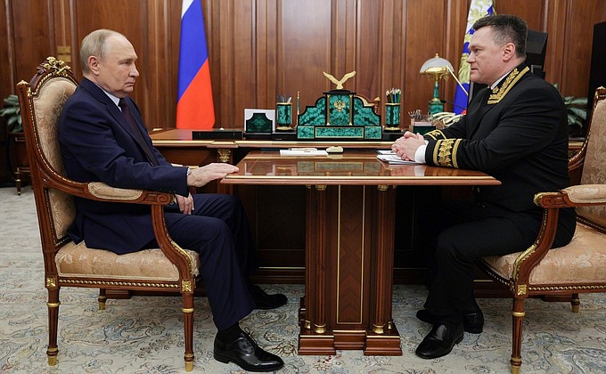 Переговоры с Игорем Красновым, Председателем Верховного Суда, Президент России Переговоры с Игорем Красновым, Председателем Верховного Суда, Президент России