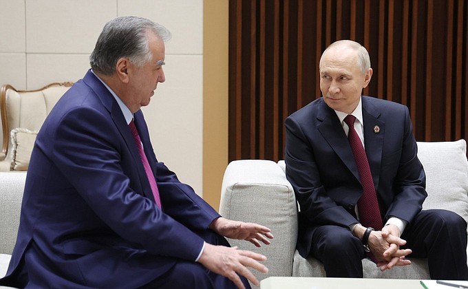 Переговоры с Президентом Таджикистана Эмомали Рахмоном • Президент России Переговоры с Президентом Таджикистана Эмомали Рахмоном • Президент России
