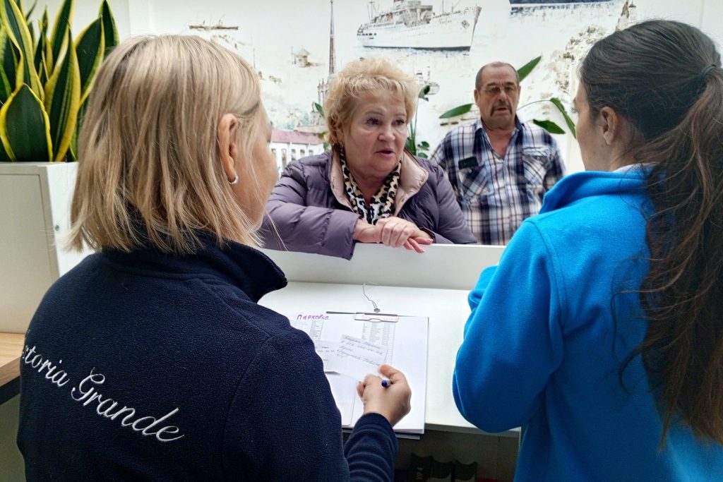 “Плясали назло туркам”: туристы отреагировали на отказ захода лайнера в Стамбул