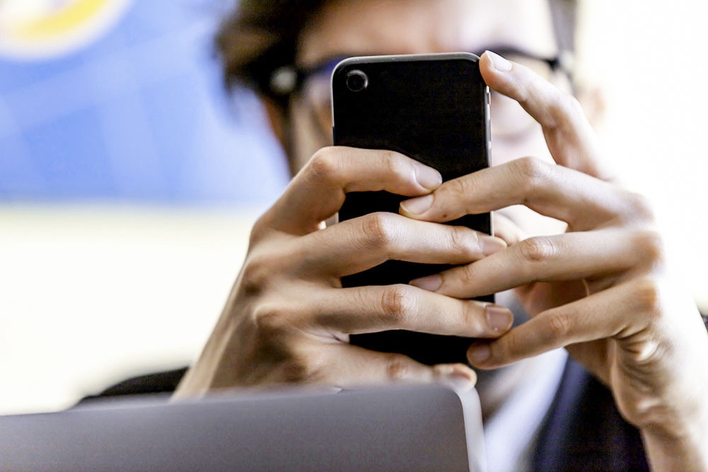 Кабмин предложил прекращать услуги связи операторами по запросу ФСБ Кабмин предложил прекращать услуги связи операторами по запросу ФСБ