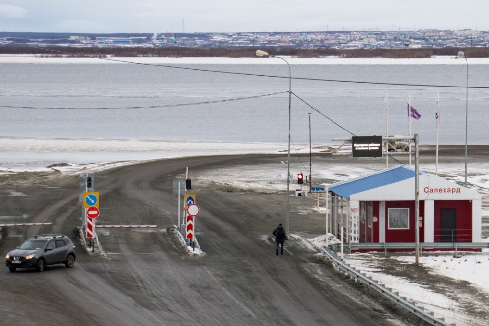 Завершилась навигация на переправе Салехард – Лабытнанги Завершилась навигация на переправе Салехард – Лабытнанги