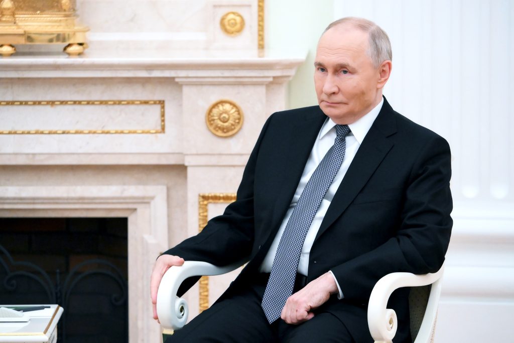 “Взрыв развития отношений”: Путин пообещал скоро отменить визы для граждан КНР