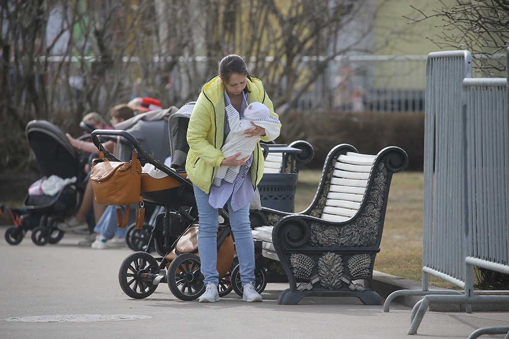 С 1 января в столице повысят соцвыплаты С 1 января в столице повысят соцвыплаты