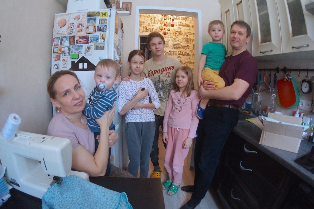 Соцфонд начал принимать заявления от многодетных мам с пятью и более детьми на перерасчет пенсии