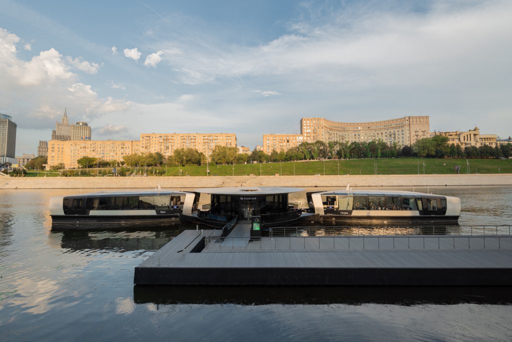 На столичных речных электрических судах совершено более 3 млн поездок На столичных речных электрических судах совершено более 3 млн поездок