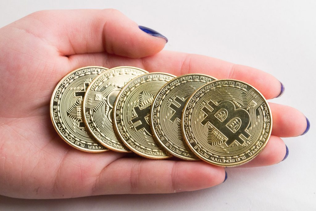 Биткоин подорожал более чем на 8% Биткоин подорожал более чем на 8%