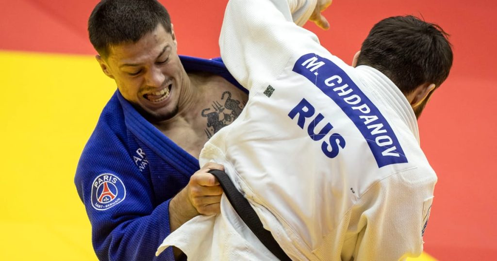 Возвращение России на спортивные соревнования вызывает возмущение в Украине Возвращение России на спортивные соревнования вызывает возмущение в Украине