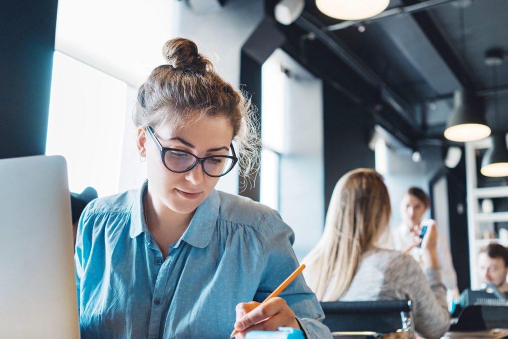 “Поможет увеличить доходы”: В Госдуме объяснили последствия увеличения лимита сверхурочных “Поможет увеличить доходы”: В Госдуме объяснили последствия увеличения лимита сверхурочных