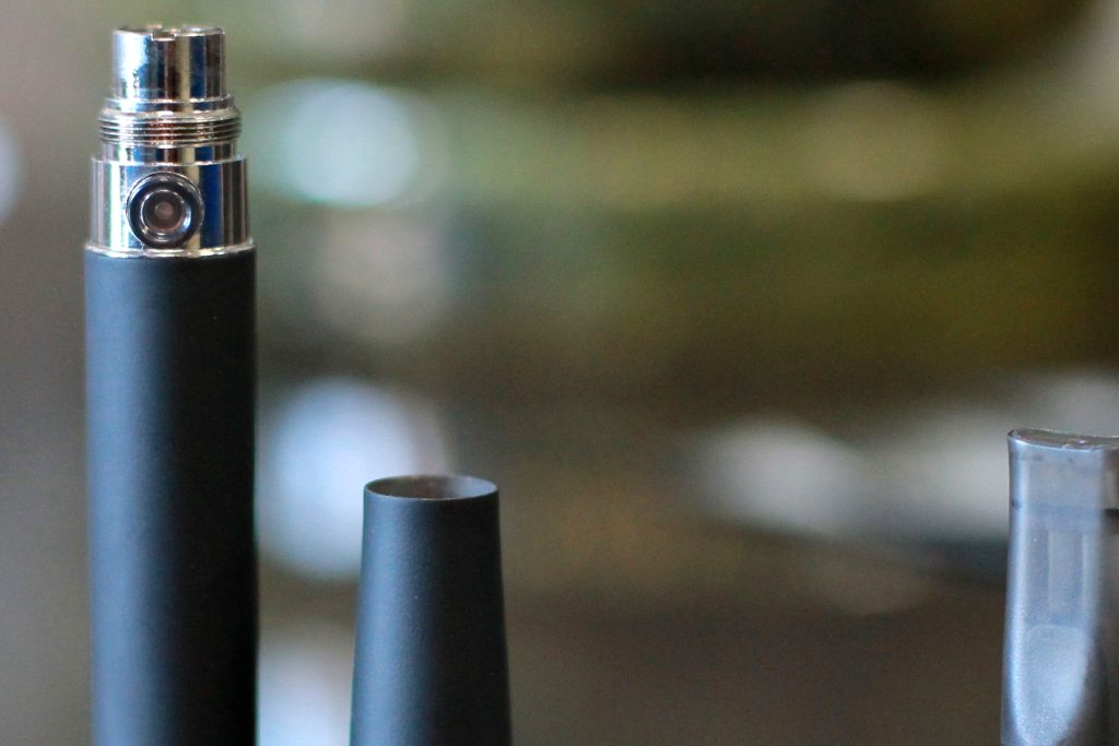 В России предложили с апреля ввести обязательную маркировку электронных сигарет В России предложили с апреля ввести обязательную маркировку электронных сигарет