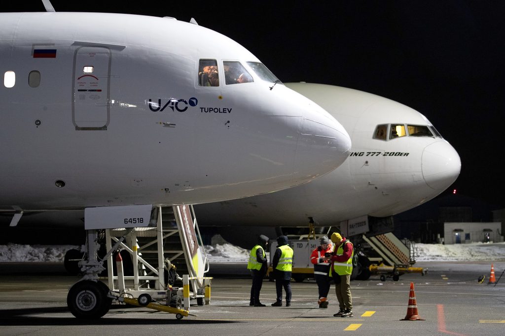 Алиханов рассказал о переговорах по продаже пассажирского самолета Ту-214