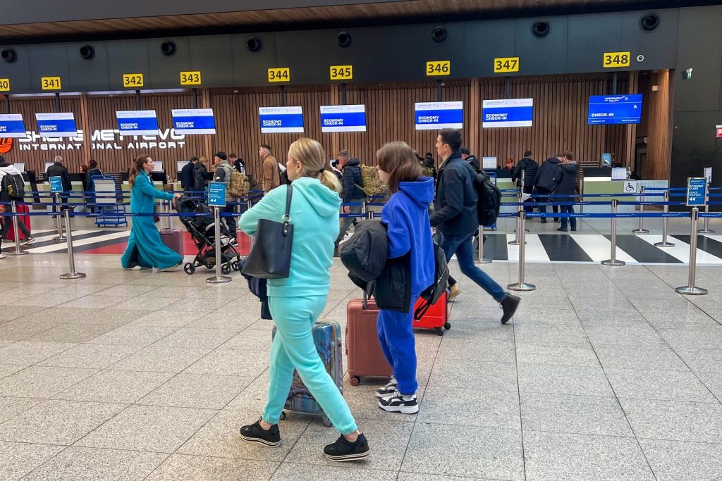 МВД предупредило о новых правилах пересечения границы для детей в 2026 году