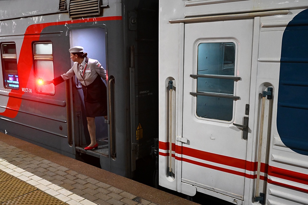 Эксперт Зотов: При задержке поезда пассажир имеет право на компенсацию Эксперт Зотов: При задержке поезда пассажир имеет право на компенсацию