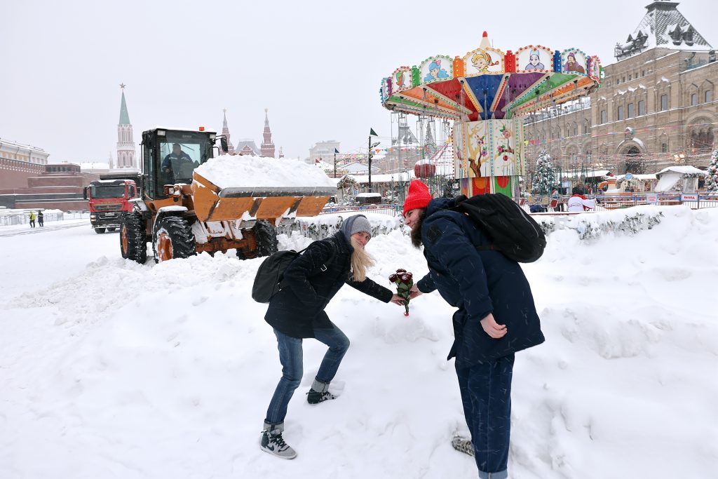 Синоптик Позднякова: Высота снежного покрова на ВДНХ достигла 52 сантиметров