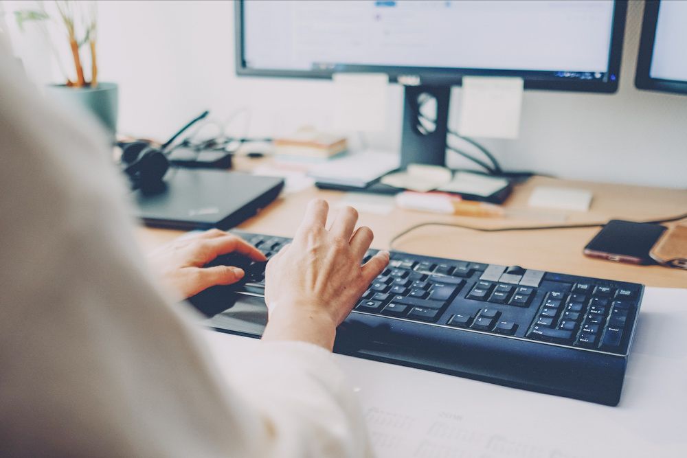 Фаталисты в офисе: 45% россиян уверены, что от них ничего не зависит в карьере Фаталисты в офисе: 45% россиян уверены, что от них ничего не зависит в карьере