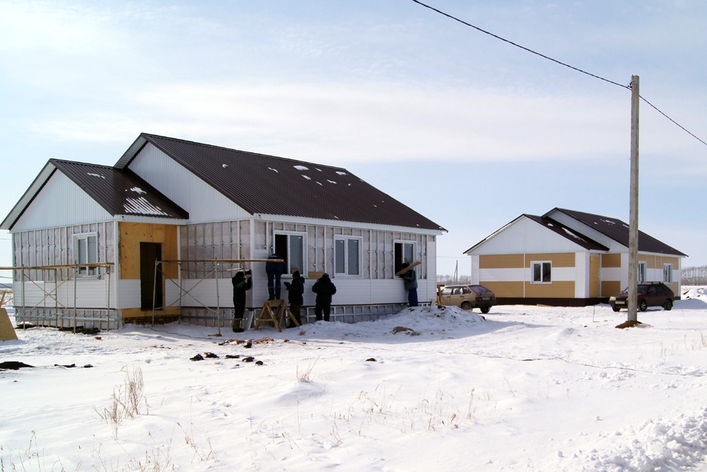 Более половины нового жилья в Омской области построило население Более половины нового жилья в Омской области построило население