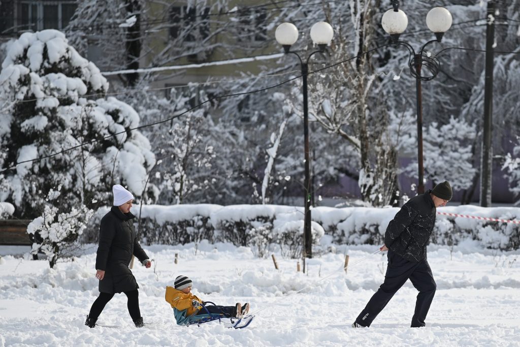 Новые льготы для семей с детьми и онкобольных: Какие меры поддержки появились в регионах в 2026 году