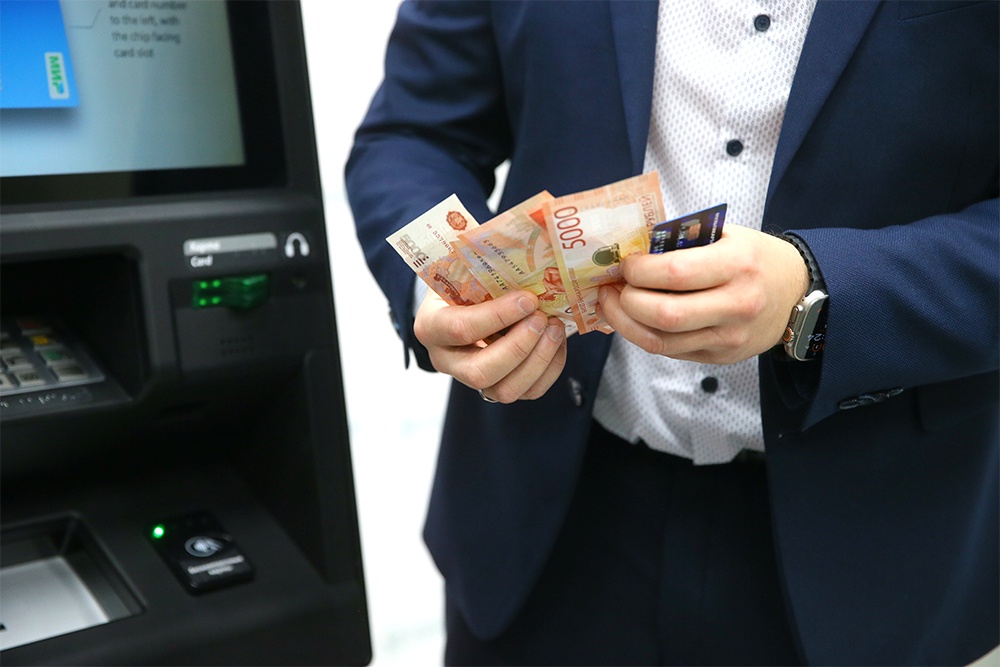 Глава "Росинкаса" Сергей Верейкин: Мы за то, чтобы наличных было меньше Глава "Росинкаса" Сергей Верейкин: Мы за то, чтобы наличных было меньше