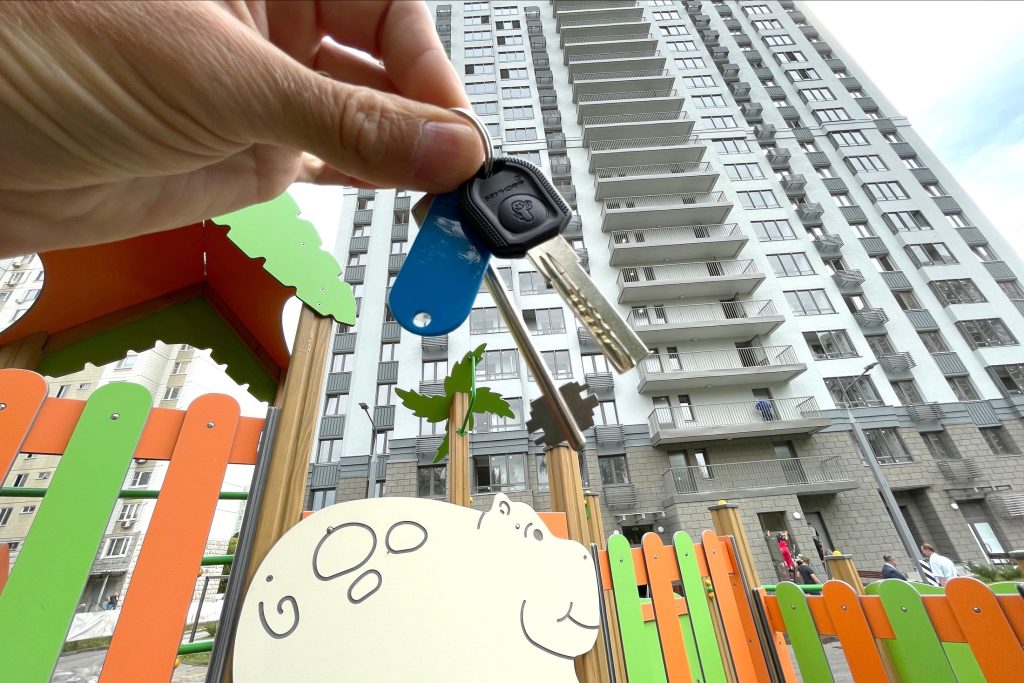 Выдачи семейной ипотеки в феврале сократились наполовину