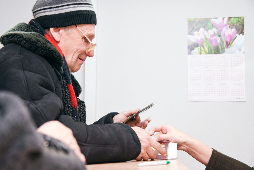 При решении пенсионных вопросов через фирмы можно столкнуться с мошенничеством При решении пенсионных вопросов через фирмы можно столкнуться с мошенничеством