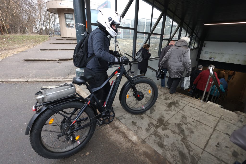 Жители Люберец рассказали, как привыкают жить без арендных электросамокатов