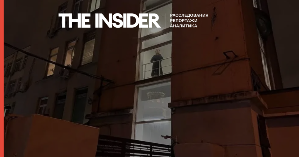 В редакции «Новой газеты» провели 13-часовой обыск: изъята техника и документы, сотрудники допрошены В редакции «Новой газеты» провели 13-часовой обыск: изъята техника и документы, сотрудники допрошены